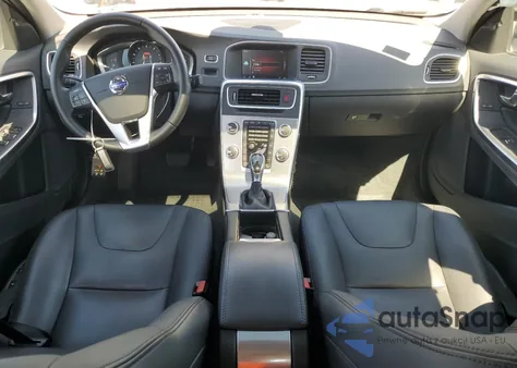 2017 Volvo S60 Premier z USA, uszkodzony, nr VIN LYV402HK7HB144761